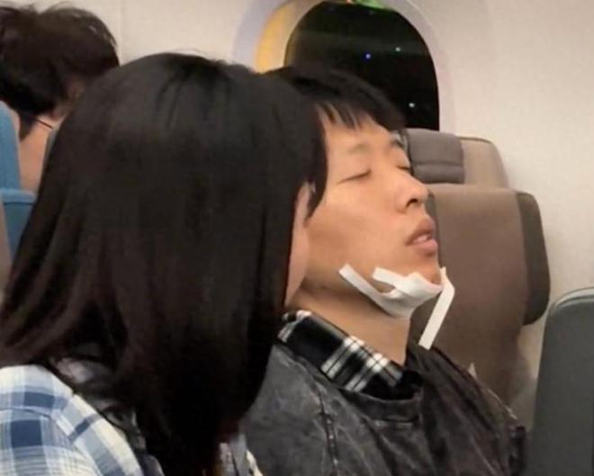 ：回应更多细节曝光网友说是“惯犯”尊龙凯时app女子逼停飞机新后续(图8)