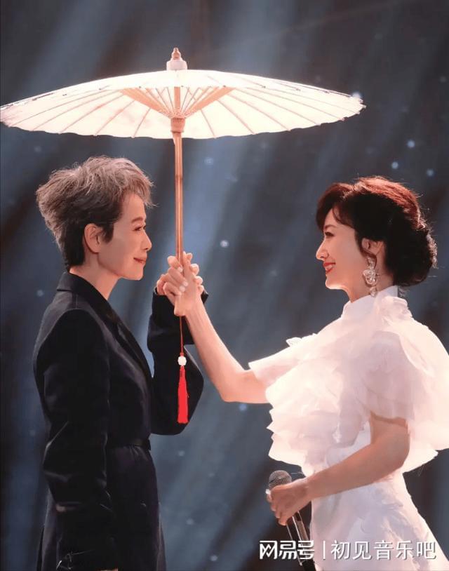 娘子许仙30年后撒糖竟藏惊天秘密z6尊龙·中国网站神仙售后！白(图6)