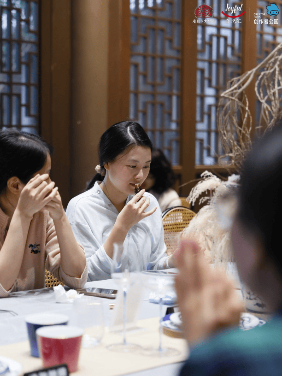 作、派对妆容、珠绣胸针超多趣味活动等你参与尊龙凯时链接【报名】广府·生活美学:精油手(图2) 作、派对妆容、珠绣胸针超多趣味活动等你参与尊龙凯时链接【报名】广府·生活美学:精油手(图2)